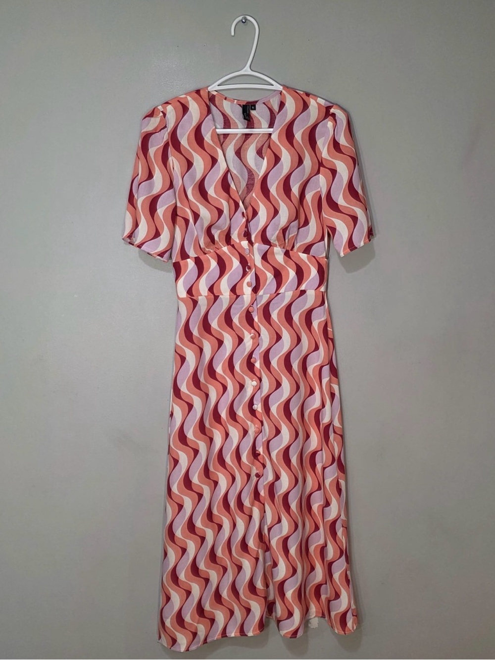 Anthropologie Nobody’s Child Alexa Red + Pink Wavy Button-Front Midi Dress - Picture 2 of 11